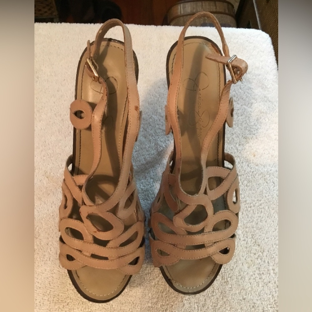 Jessica Simpson Beige Leather Platform High Heels Size 8 M